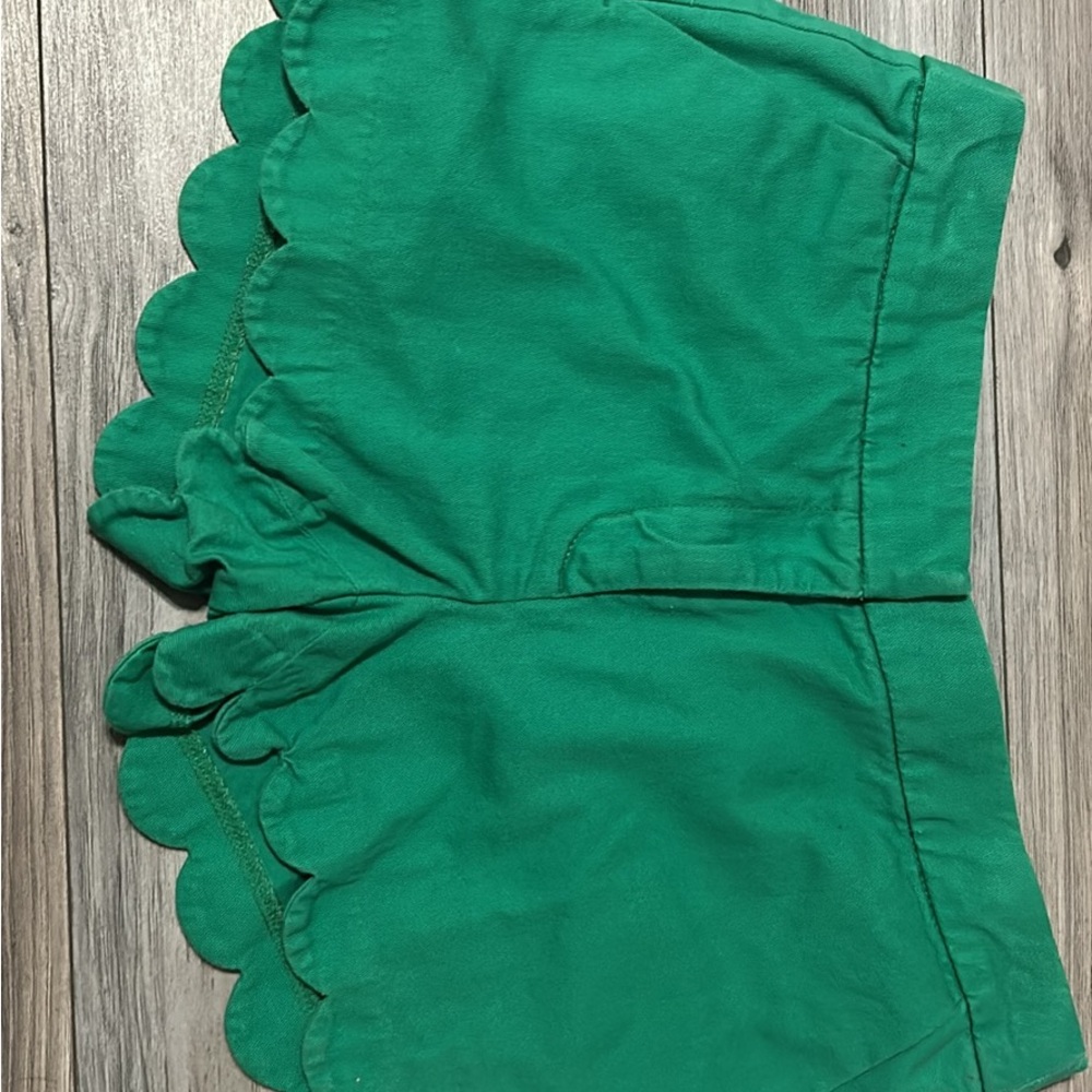 Green Scalloped Hem girls Shorts
